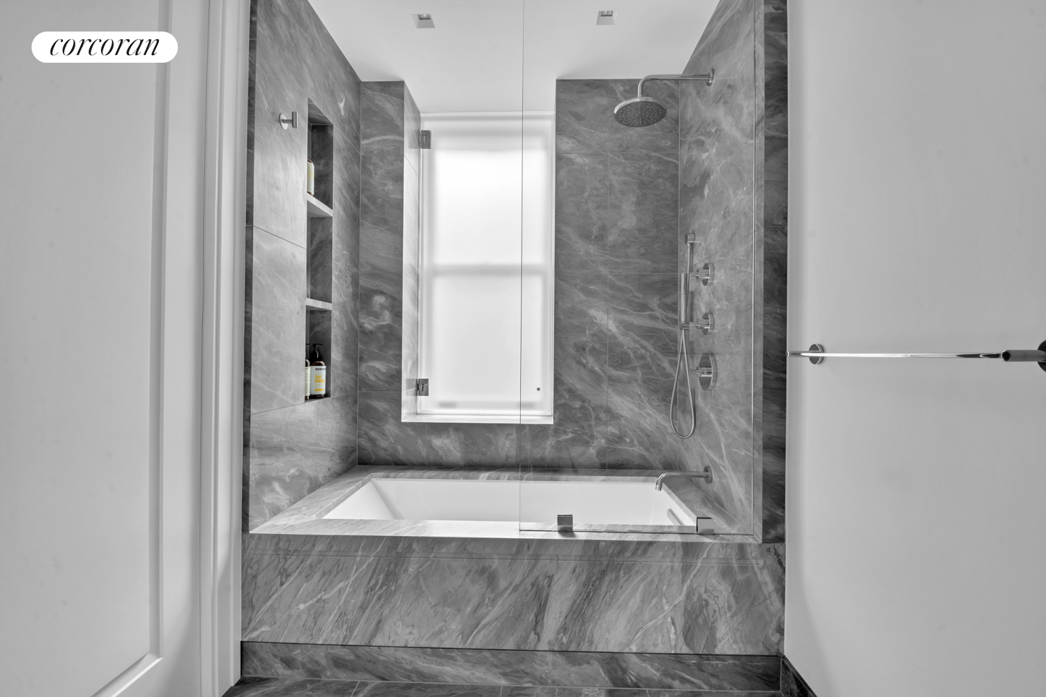 225 W 86TH Street 810