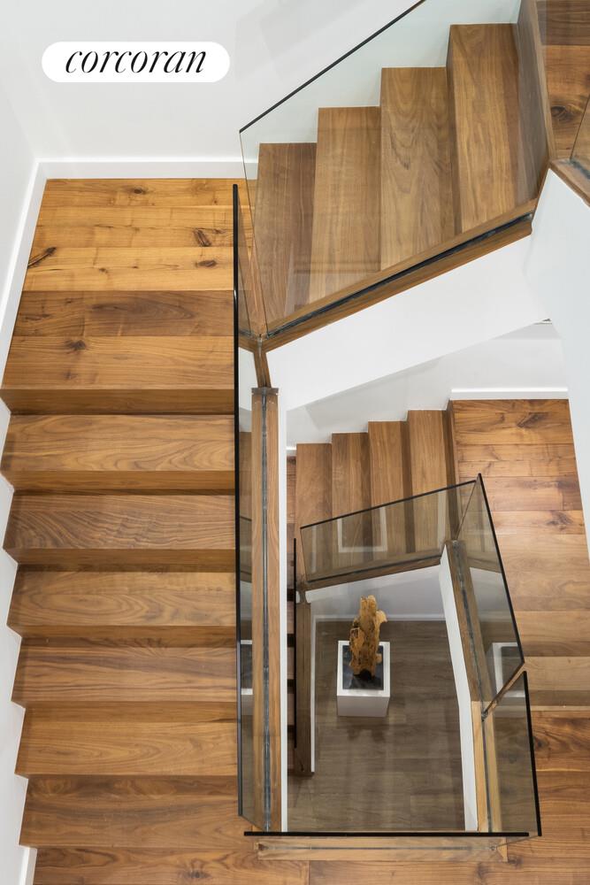 619 East 6th Street, 1