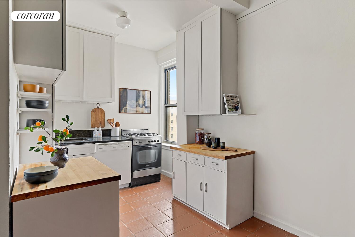 825 West End Avenue, 13D
