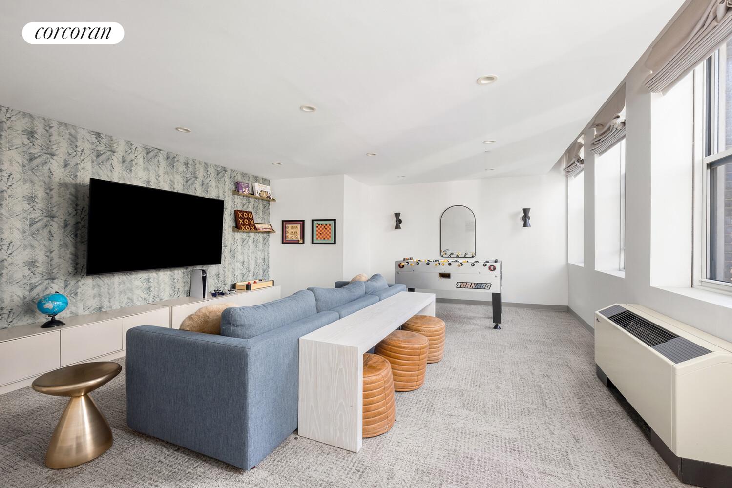 80 CHAMBERS Street 10B