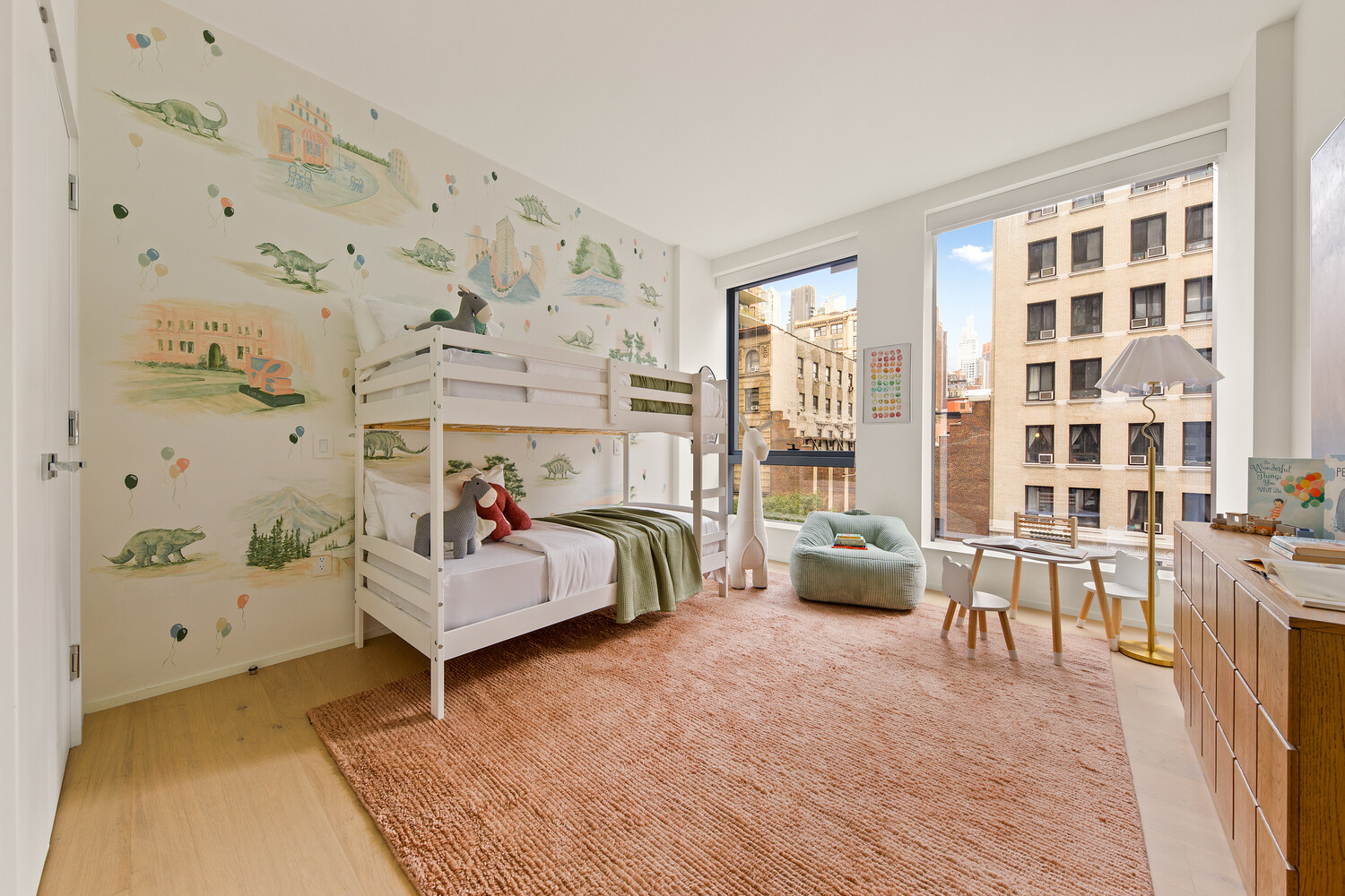 121 E 22ND Street N406
