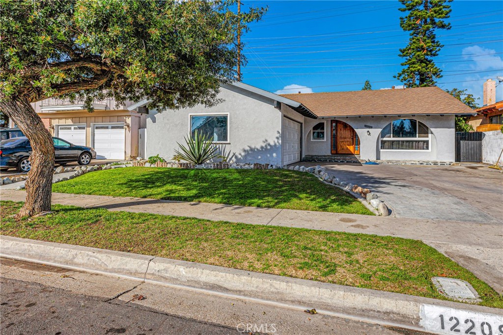 12209 Yearling Place