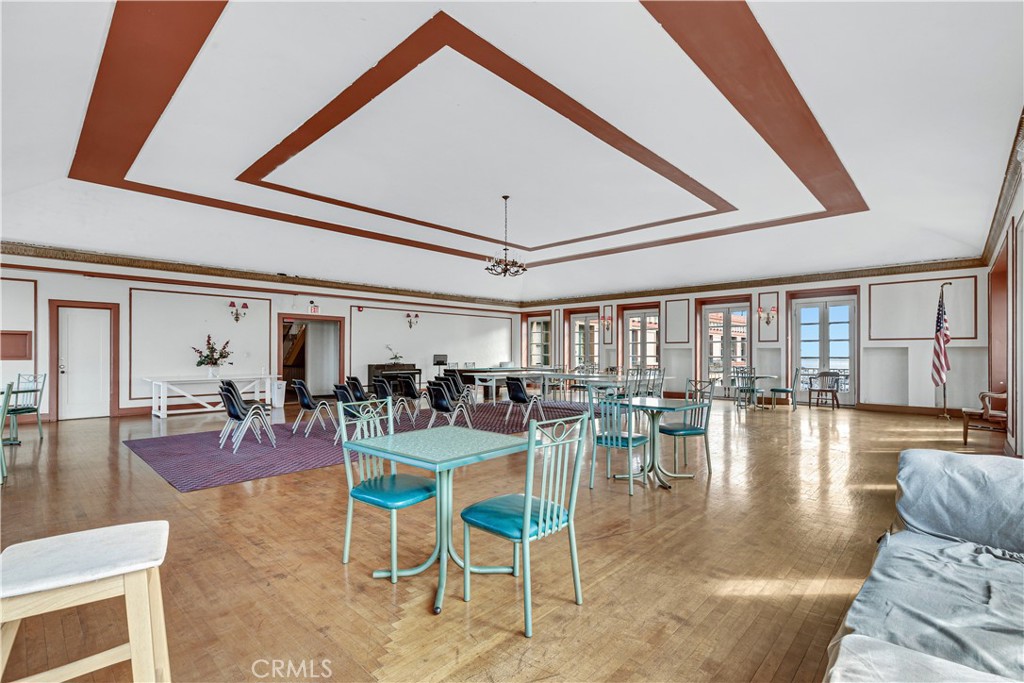 455 E Ocean Boulevard 1001