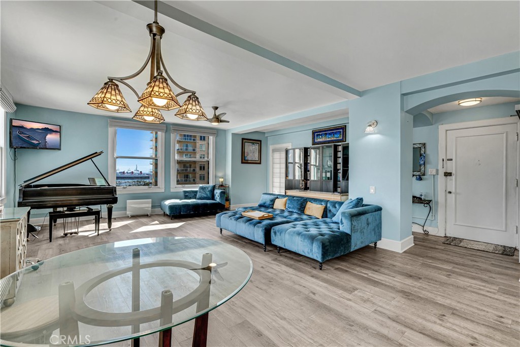 455 E Ocean Boulevard 1001