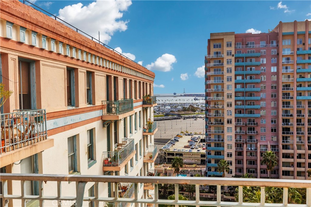 455 E Ocean Boulevard 1001