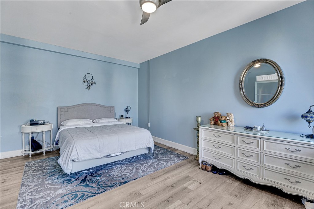 455 E Ocean Boulevard 1001