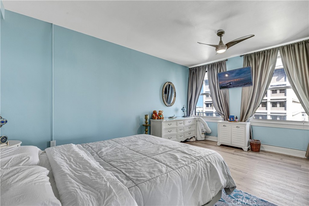 455 E Ocean Boulevard 1001