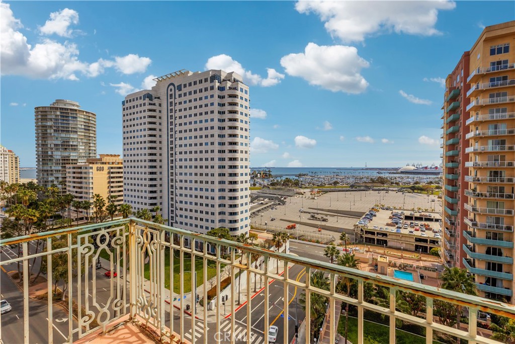 455 E Ocean Boulevard 1001