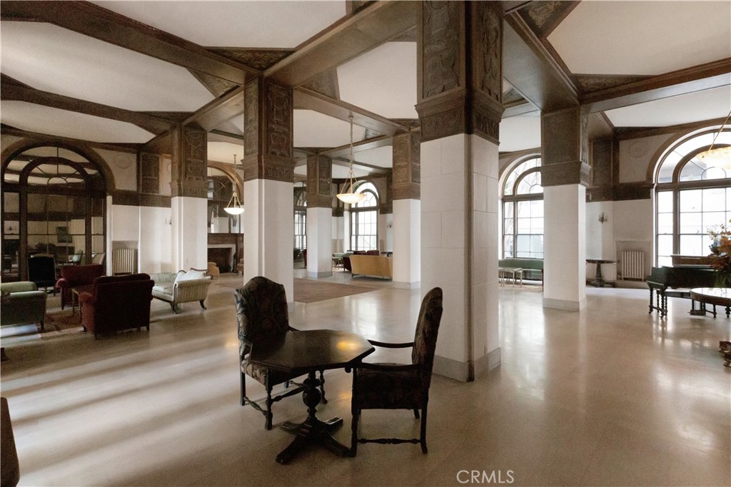 455 E Ocean Boulevard 1001