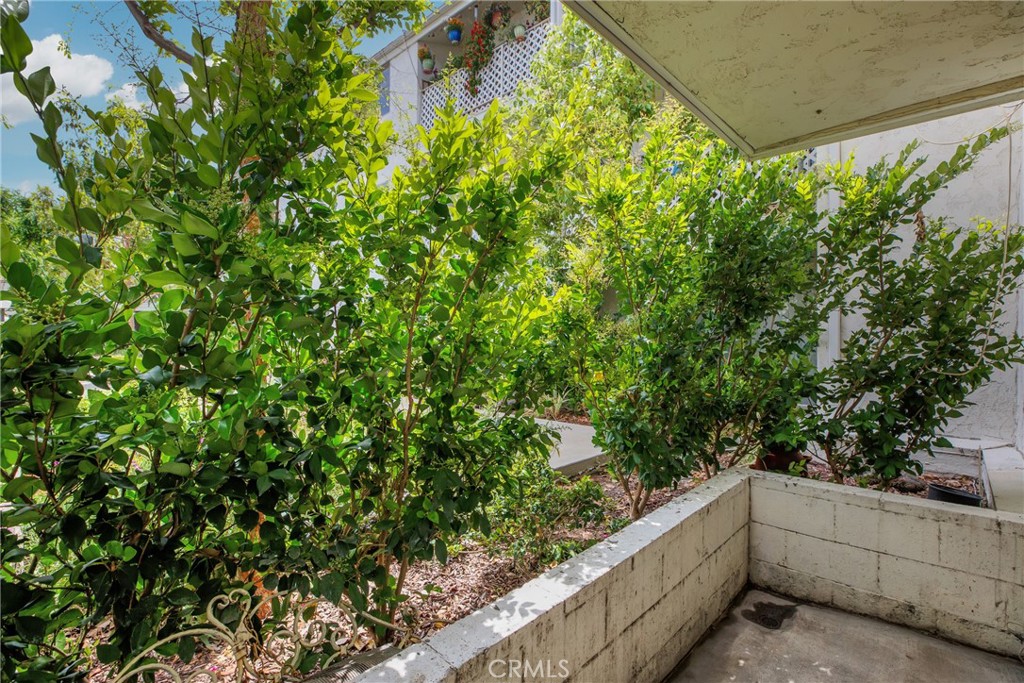 3565 Linden Avenue 114