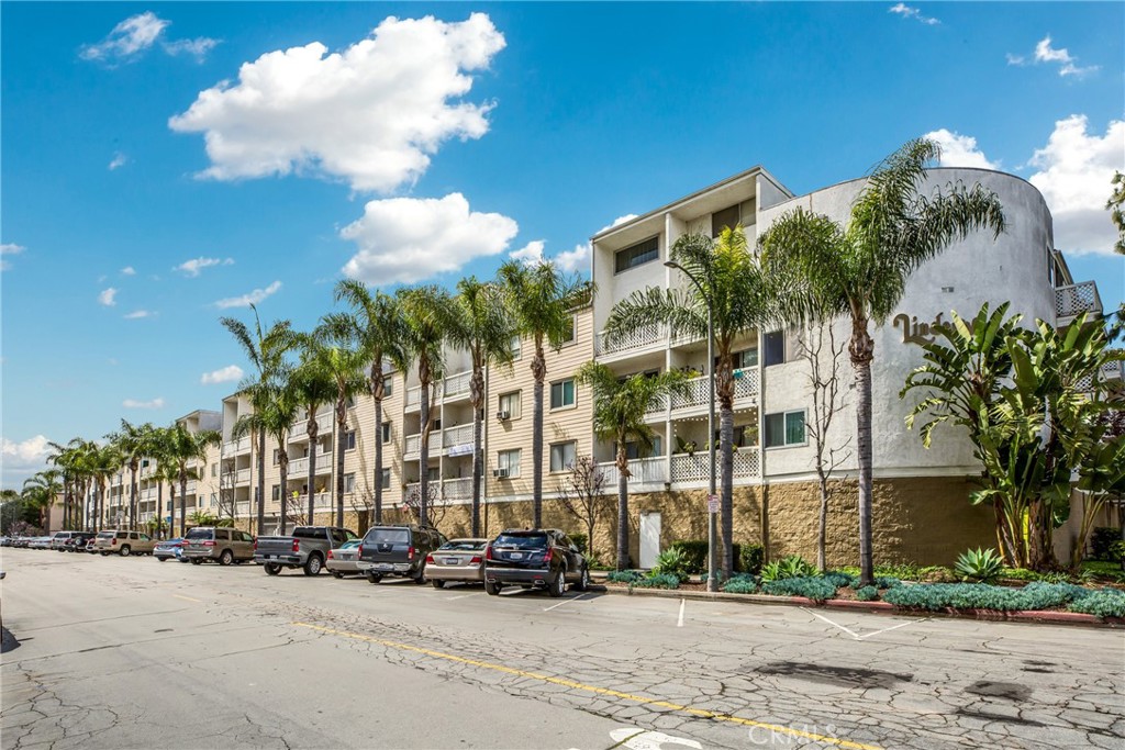 3565 Linden Avenue 114