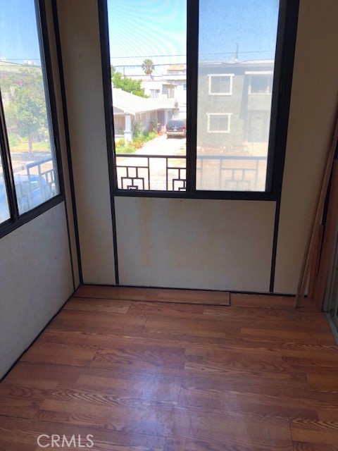 1054 E 2nd Street 101