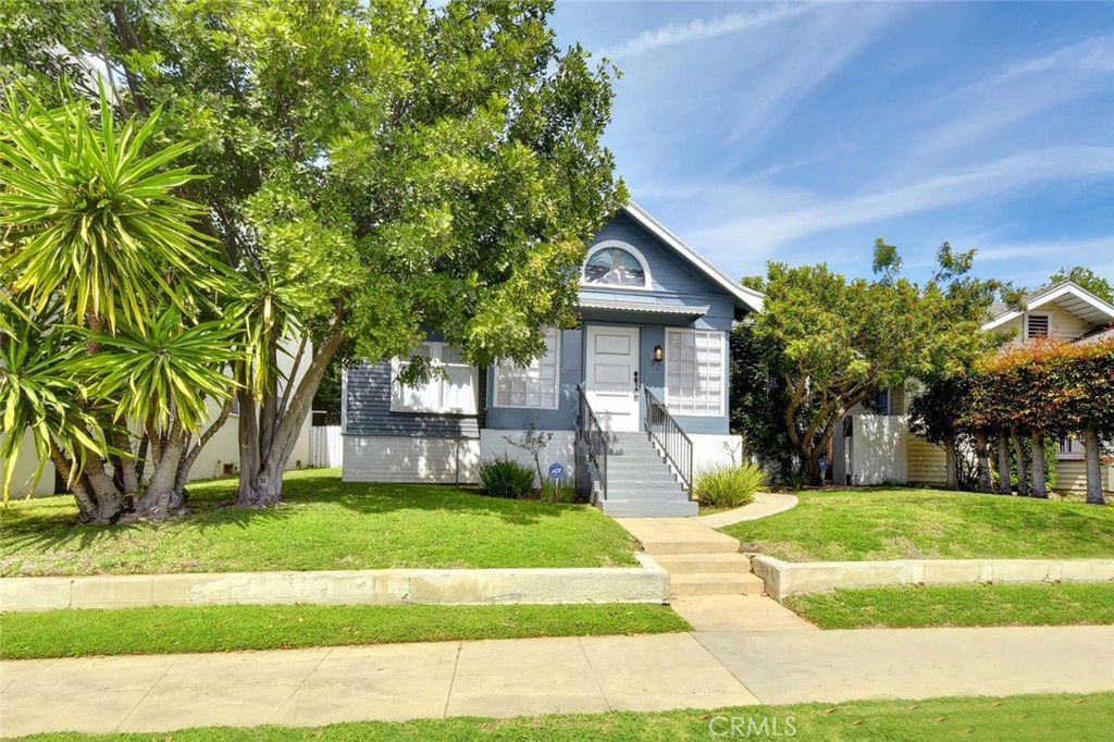 757 N Loma Vista Drive