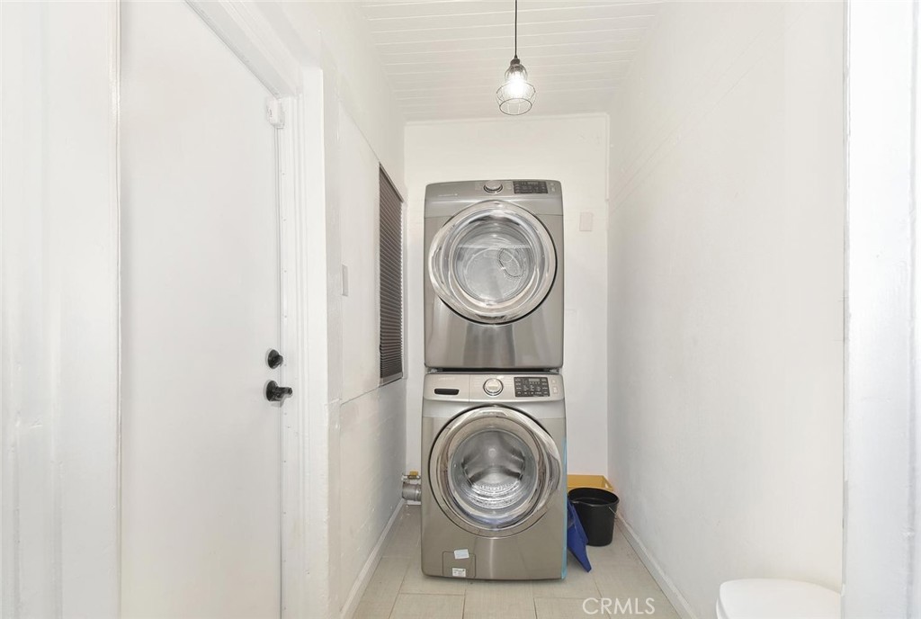 757 N Loma Vista Drive