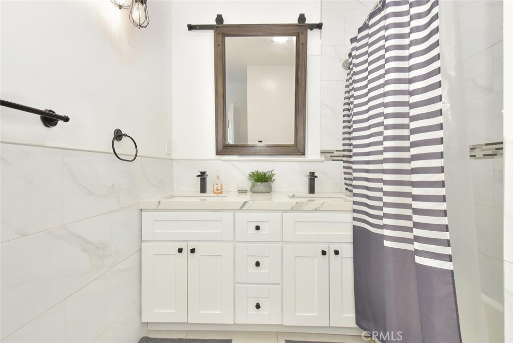 757 N Loma Vista Drive