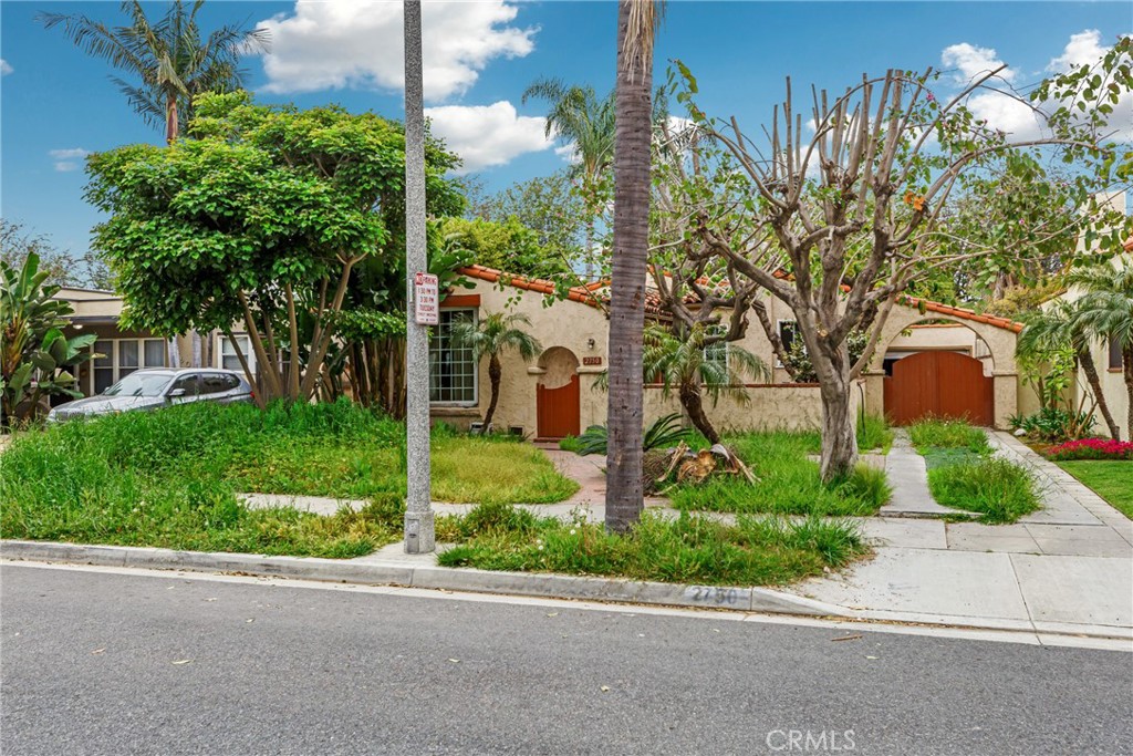 2750 Eucalyptus Avenue