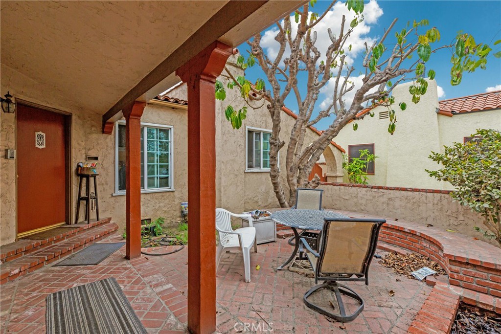 2750 Eucalyptus Avenue