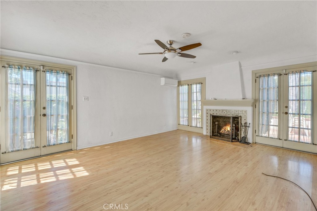 2333 Eucalyptus Avenue