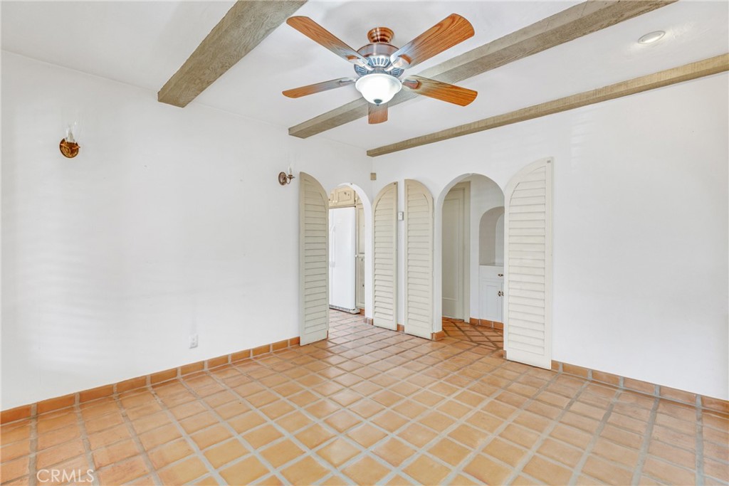 2333 Eucalyptus Avenue