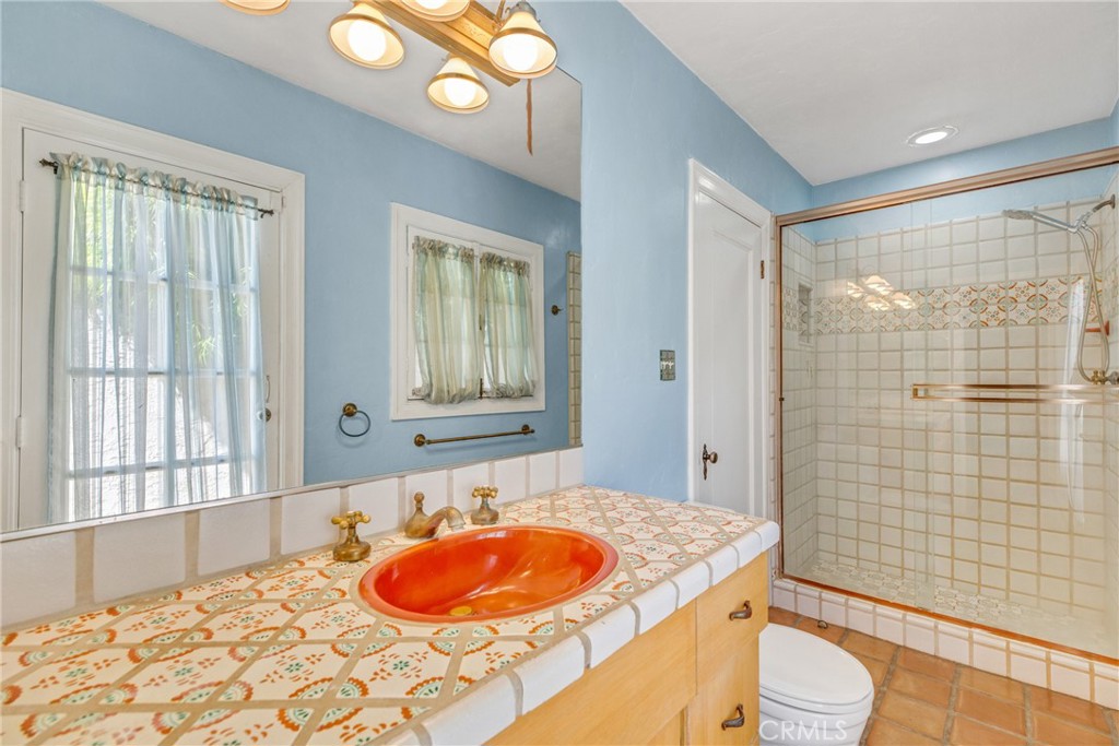 2333 Eucalyptus Avenue