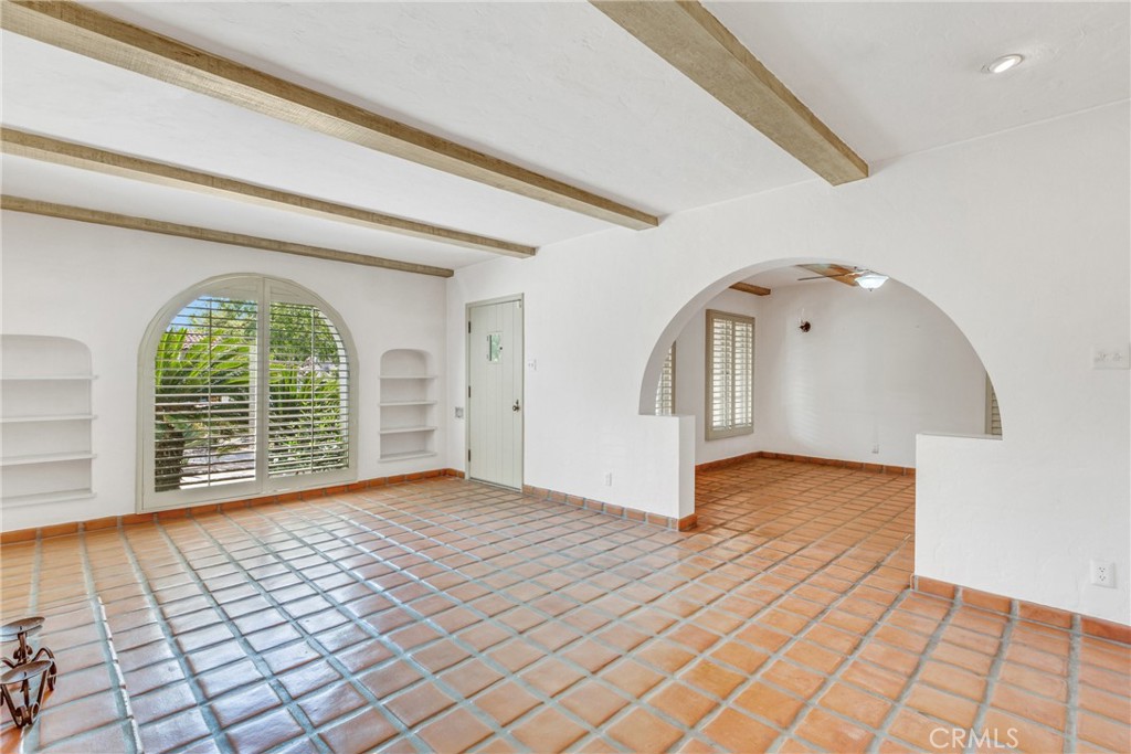 2333 Eucalyptus Avenue