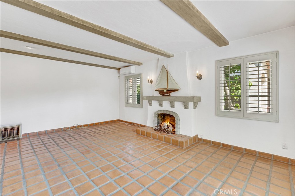 2333 Eucalyptus Avenue