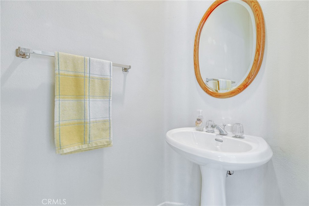 501 Herondo Street 28