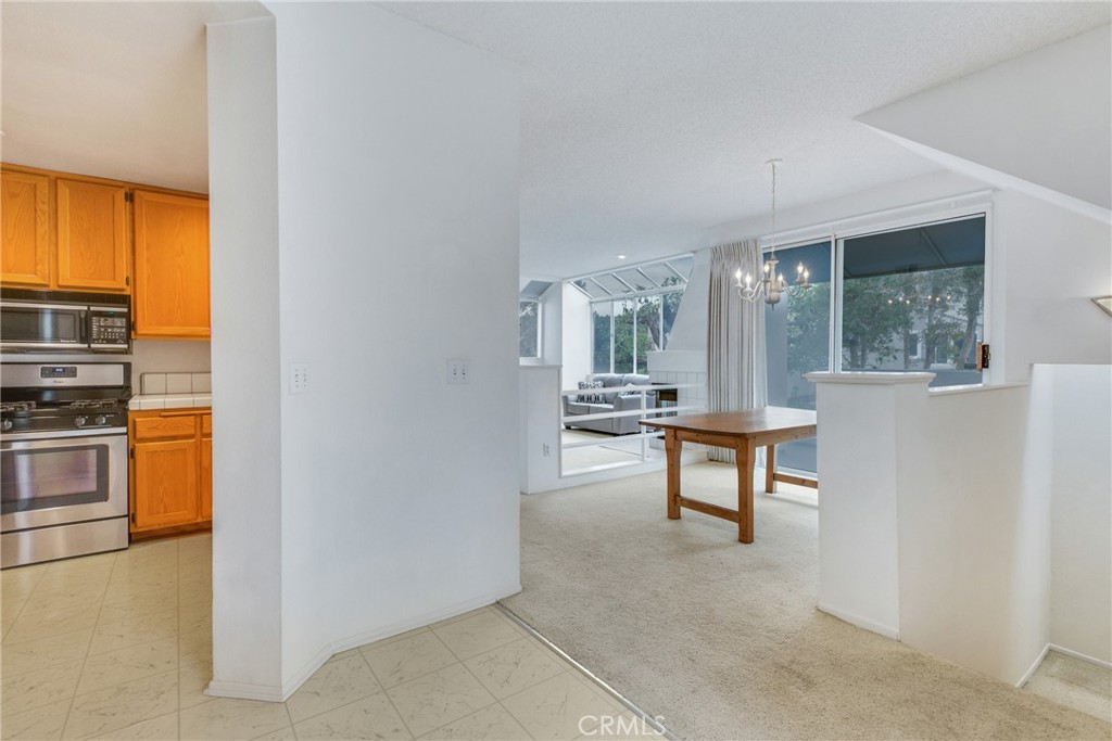 501 Herondo Street 28