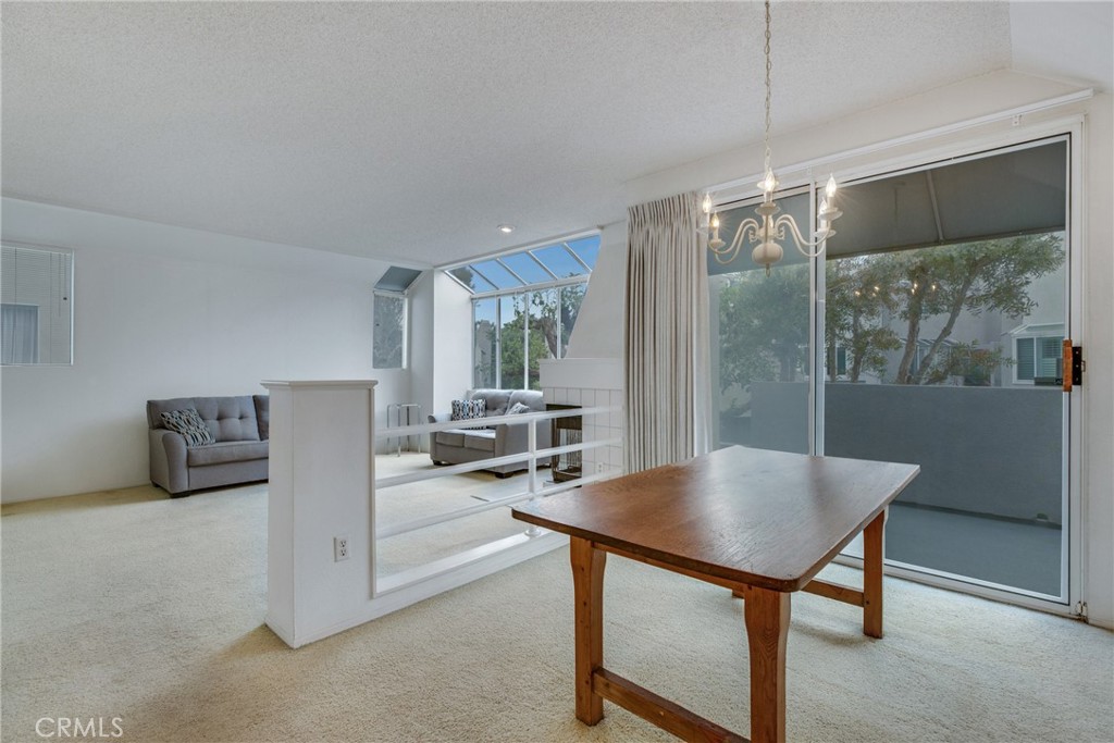 501 Herondo Street 28