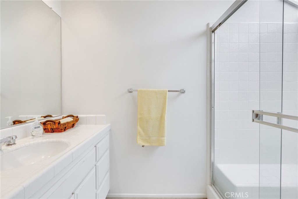 501 Herondo Street 28