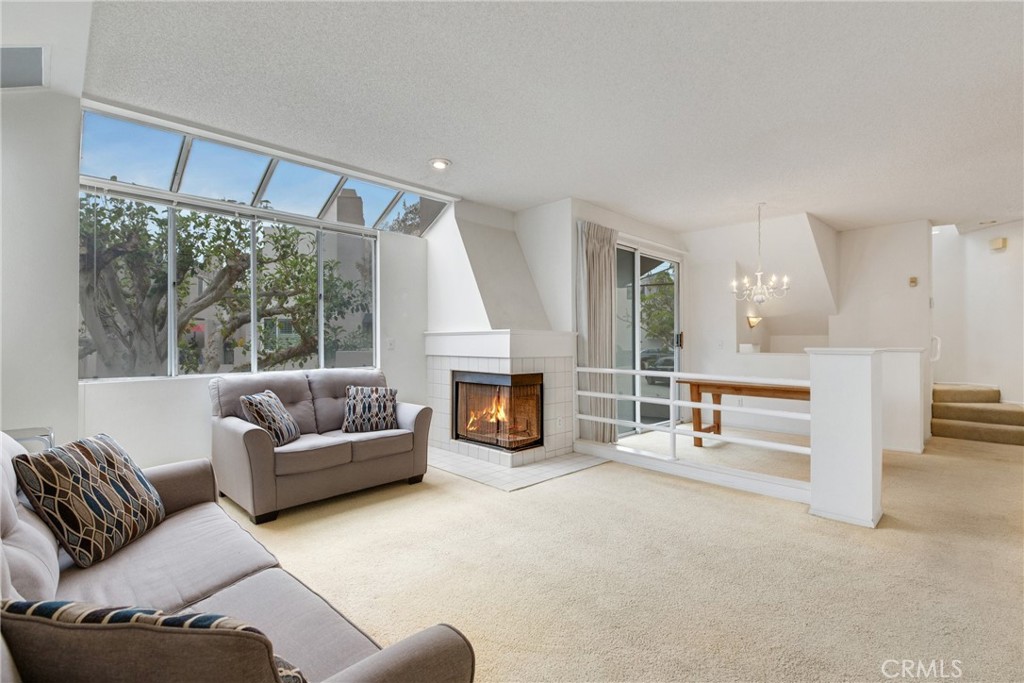 501 Herondo Street 28