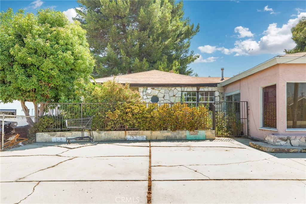 25318 Narbonne Avenue