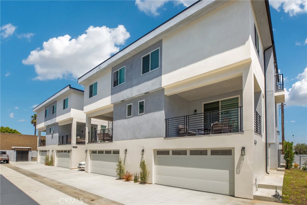 25318 Narbonne Avenue