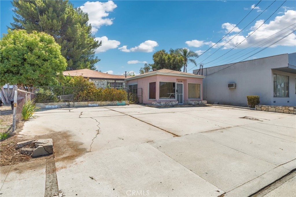 25318 Narbonne Avenue