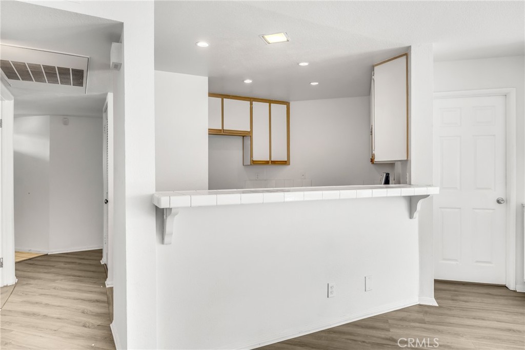 3605 E Anaheim Street 321