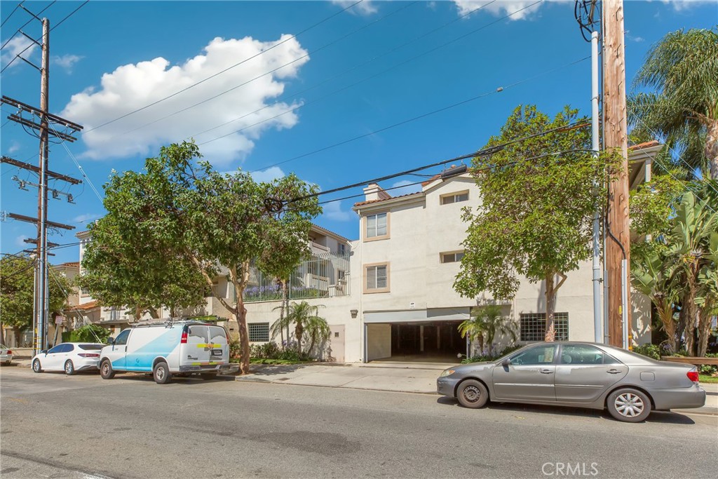 3605 E Anaheim Street 321