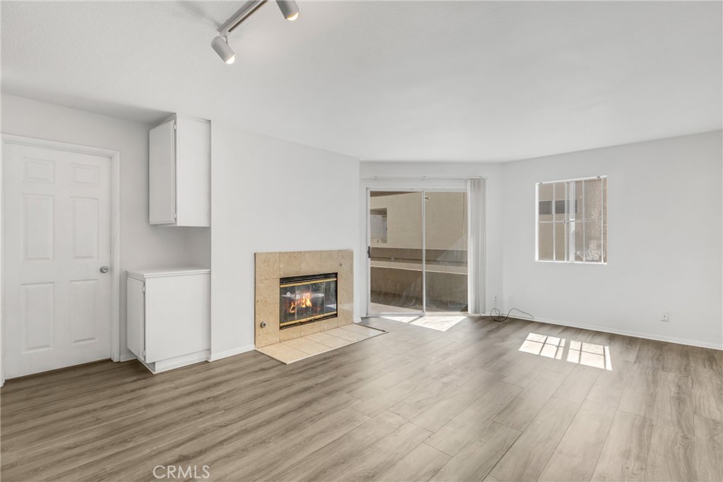 3605 E Anaheim Street 321