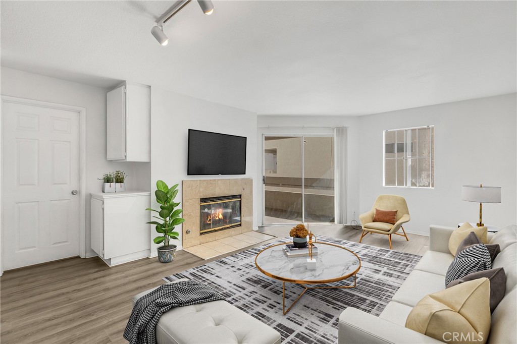 3605 E Anaheim Street 321