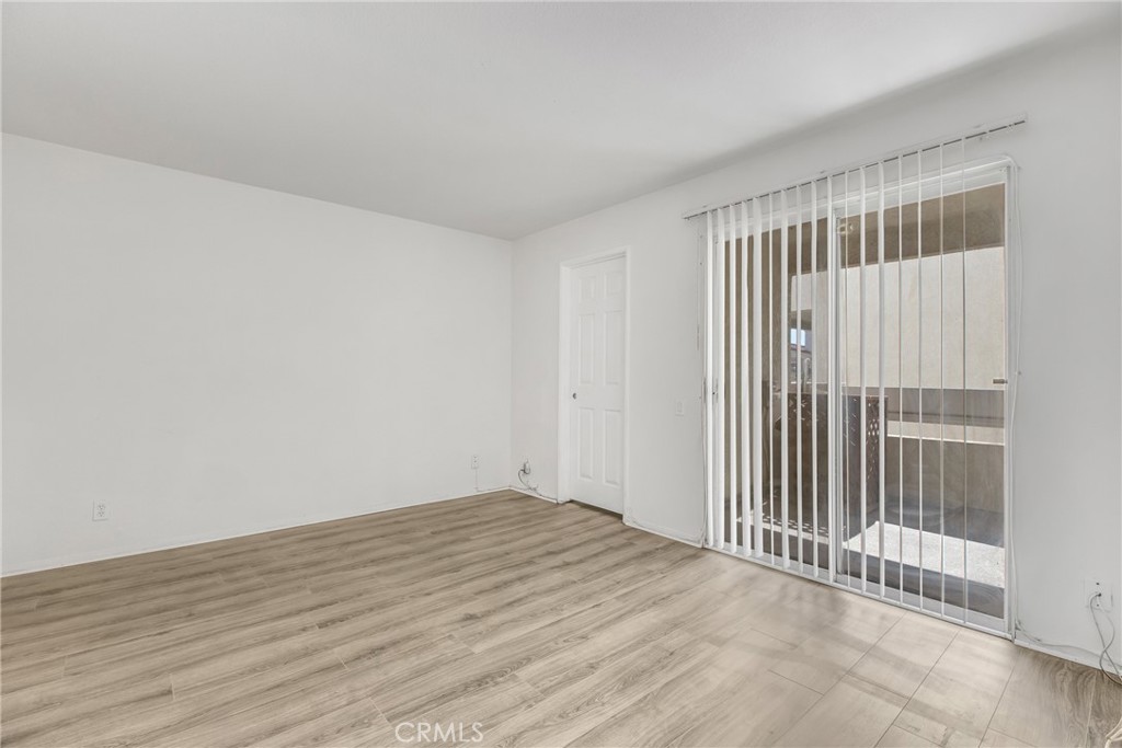 3605 E Anaheim Street 321