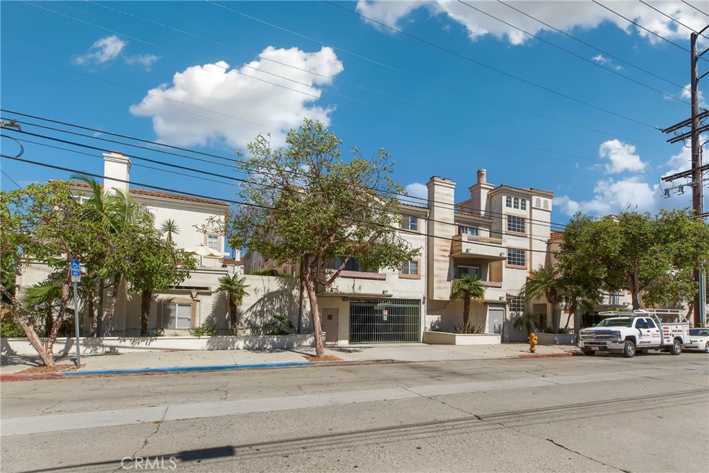 3605 E Anaheim Street 321