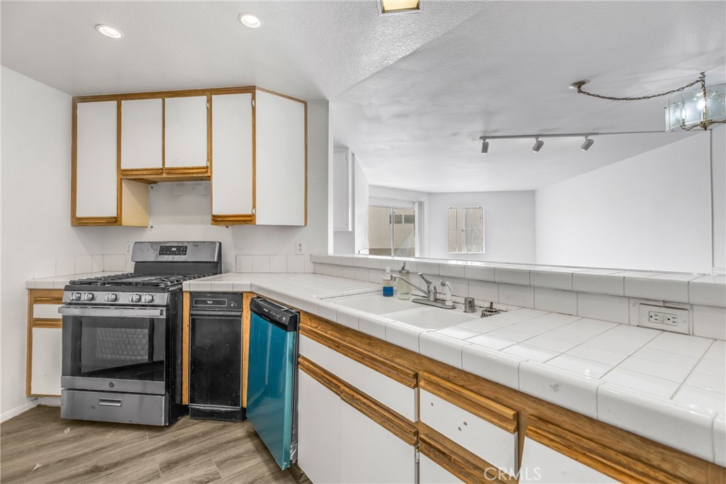 3605 E Anaheim Street 321