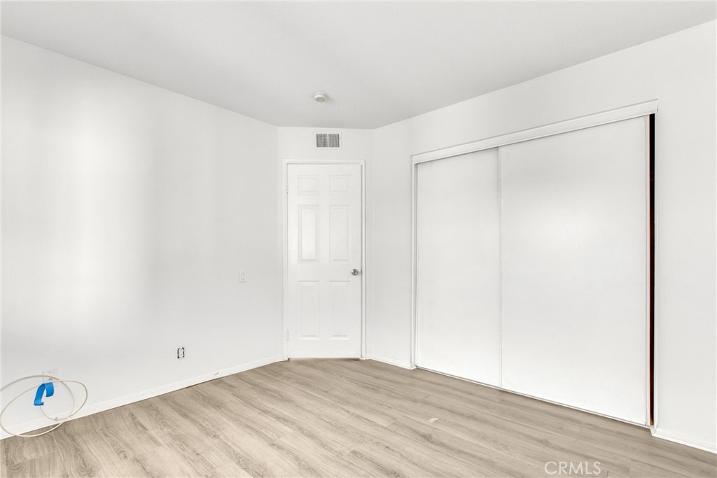 3605 E Anaheim Street 321