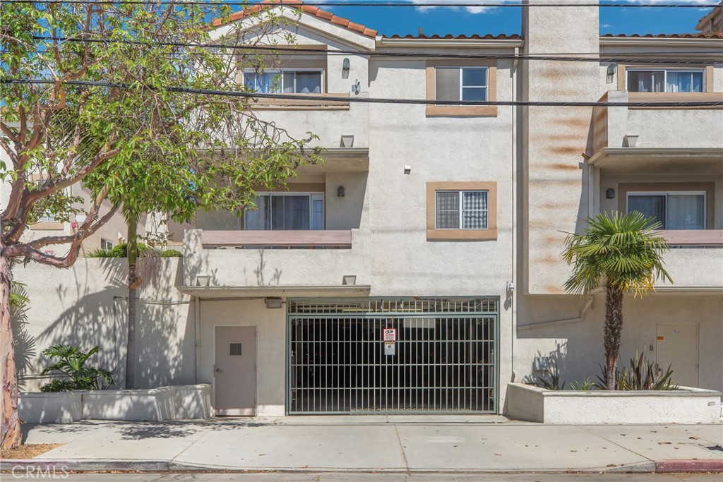 3605 E Anaheim Street 321