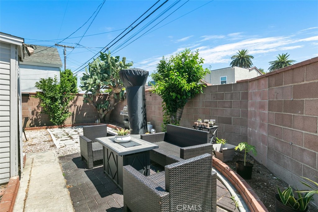 3434 Lemon Avenue