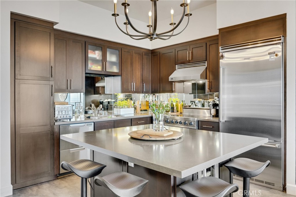 388 E Ocean Boulevard P8