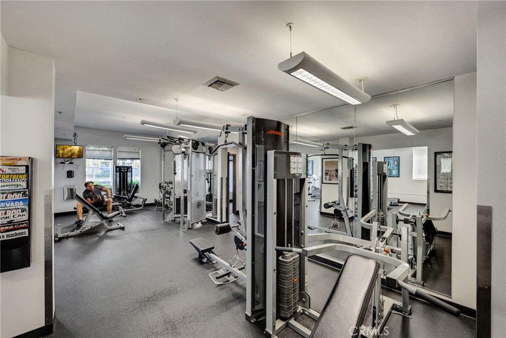 388 E Ocean Boulevard P8