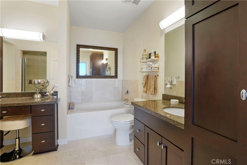 388 E Ocean Boulevard P8