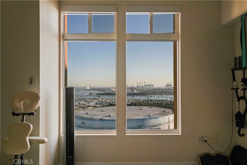 388 E Ocean Boulevard P8