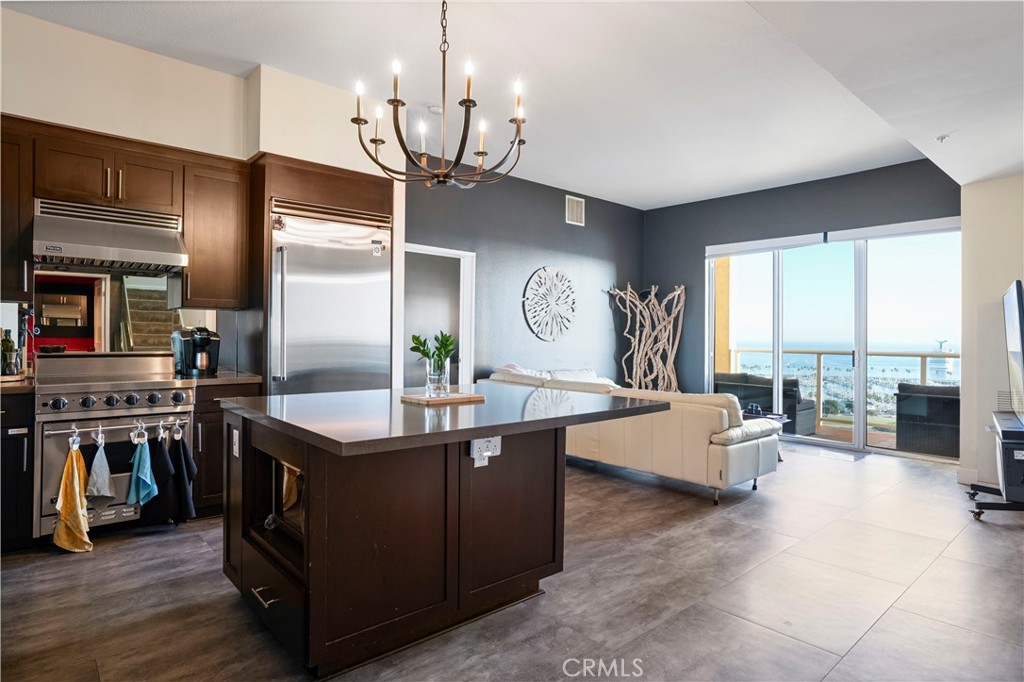 388 E Ocean Boulevard P8