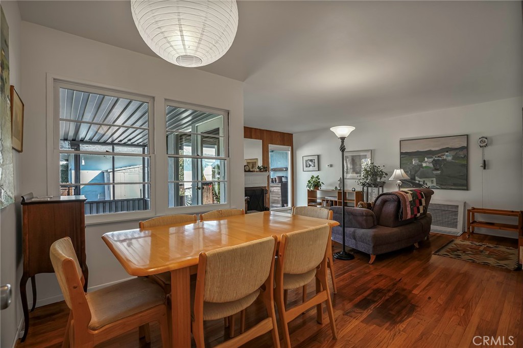 2426 Vuelta Grande Avenue